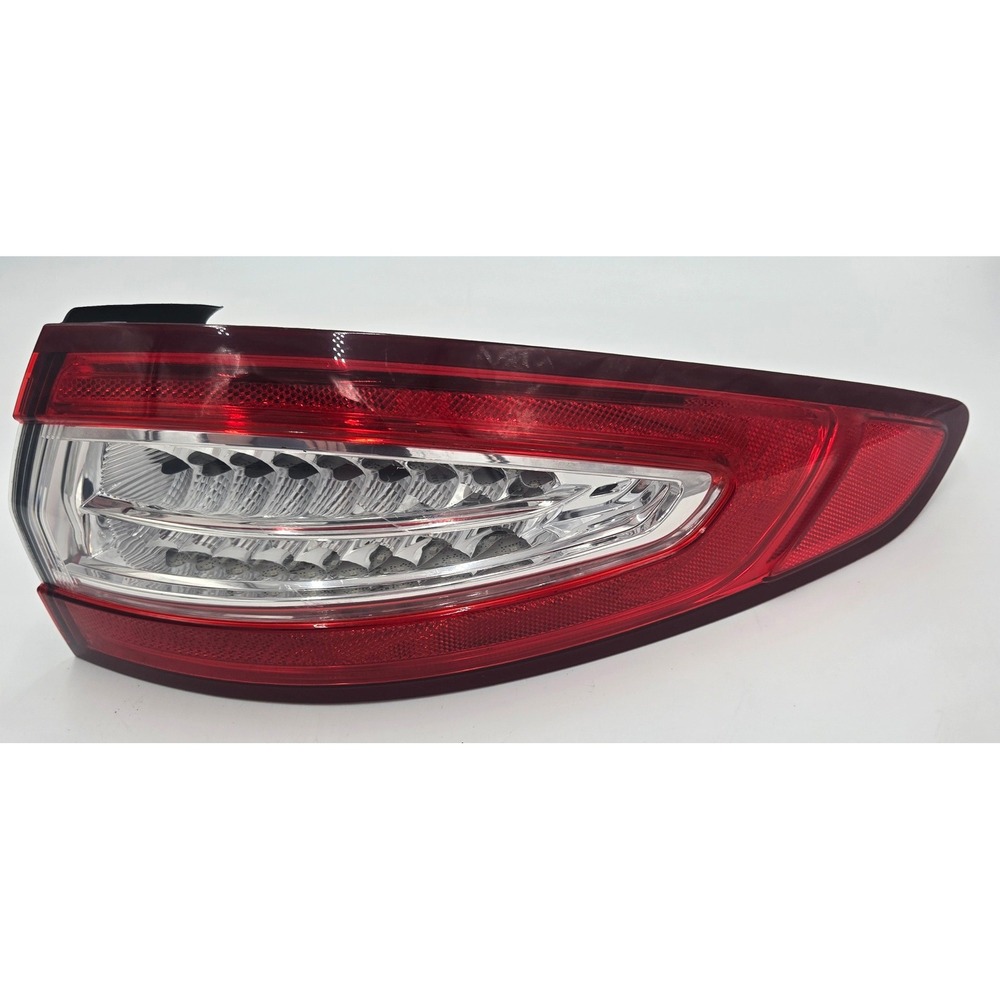 13-16 Ford Fusion RH Passenger Outer LED Tail Light Assembly OEM DS73-13401-AM